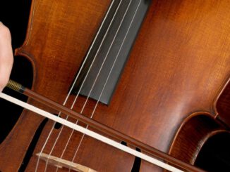 60 Cellisten der Rheinischen Musikschule spielen Celloversum in Köln