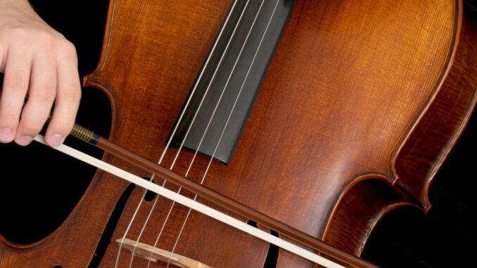 60 Cellisten der Rheinischen Musikschule spielen Celloversum in Köln