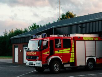 69 Feuerwehrleute in Duisburg geehrt und 100. Grundausbildungslehrgang vereidigt