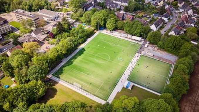 Bochum modernisiert Sportanlage Am Hillerberg mit Kunstrasen und LED Beleuchtung