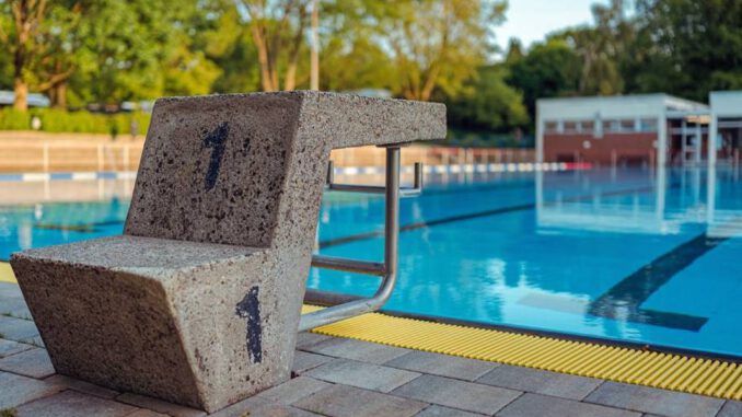Hallenbad Süd vorübergehend geschlossen: Personal wird in Freibädern konzentriert