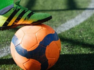 Käthe Kollwitz Schule und Hittorf Gymnasium holen die Siege beim Nikolaus Fußballturnier in Recklinghausen