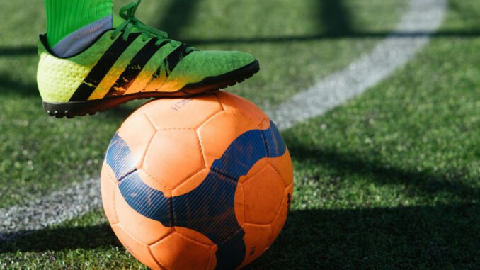 Käthe Kollwitz Schule und Hittorf Gymnasium holen die Siege beim Nikolaus Fußballturnier in Recklinghausen