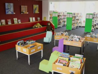 Kamishibai mit Kokosnuss in Haspe lädt Kinder zum Zuhören ein