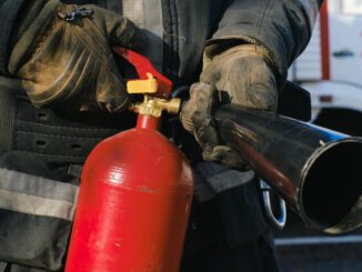 Oberhausener Feuerwehr zeichnet Mitglieder für 25 und 35 Jahre Dienst aus