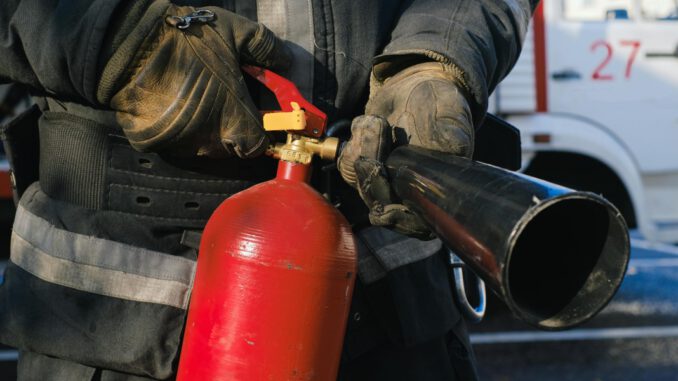 Oberhausener Feuerwehr zeichnet Mitglieder für 25 und 35 Jahre Dienst aus