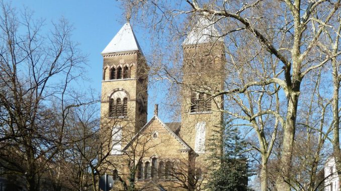 Verwaltungsgericht droht Köln mit Zwangsgeld bei ausbleibendem Lärmschutz am Brüsseler Platz